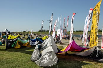Büsum Kitesurfer Windsurfer